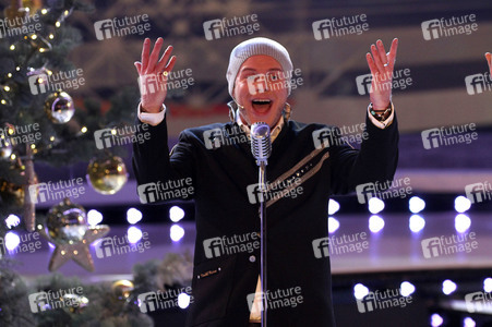 TV Show 'Die große Show der Weihnachtslieder' in Suhl