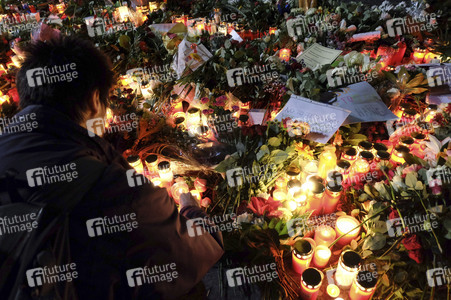 Berlin in Trauer um Opfer der Terroranschläge in Paris