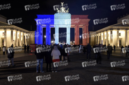 Berlin in Trauer um Opfer der Terroranschläge in Paris