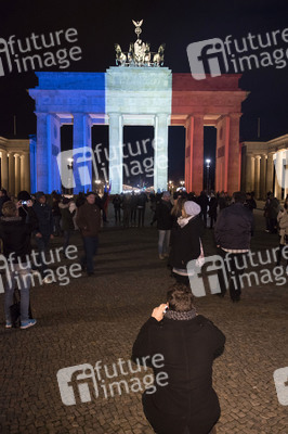 Berlin in Trauer um Opfer der Terroranschläge in Paris