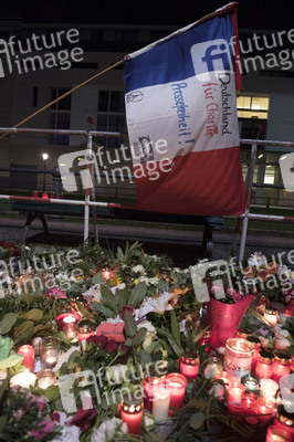 Berlin in Trauer um Opfer der Terroranschläge in Paris