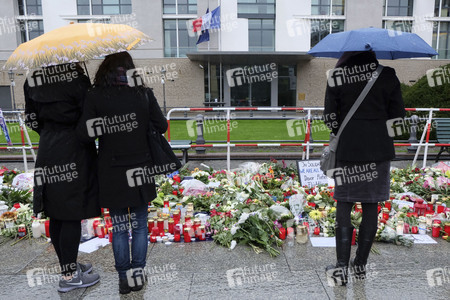 Berlin in Trauer um Opfer der Terroranschläge in Paris