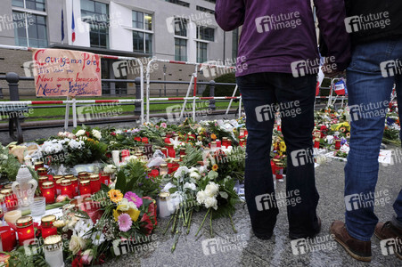 Berlin in Trauer um Opfer der Terroranschläge in Paris