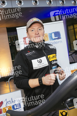 Fototermin zur '24 h Laufband-Challenge' in Köln