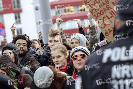 Pro NRW Gegendemo in Köln