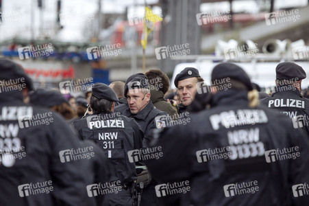Pro NRW Gegendemo in Köln