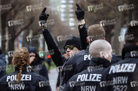 Pro NRW Gegendemo in Köln