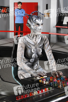 WORKING ART: Raumschiff-Captain / Starship Captain Bodypainting