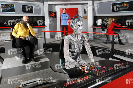 WORKING ART: Raumschiff-Captain / Starship Captain Bodypainting