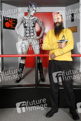 WORKING ART: Raumschiff-Captain / Starship Captain Bodypainting
