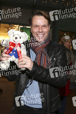 20 Jahre Leuchtfeuer Teddybären Charity Aktion in Hamburg