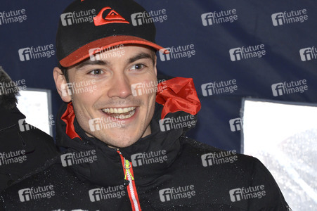 Teddybären Charity Verkauf der 'Sturm der Liebe' Stars in München