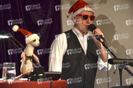 Lesung der Weihnachtsgeschichte 'Stürmische Weihnacht' in München