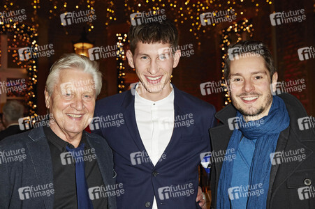 Weihnachtsfeier 30 Jahre Lindenstraße in Köln