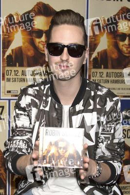 Autogrammstunde von Robin Schulz in Hamburg