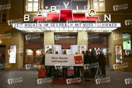 Streik im Kino Babylon Berlin