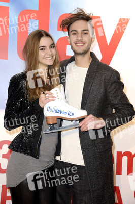 Gala Premiere von 'Holiday on Ice - Believe' in Stuttgart