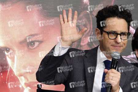 Pressekonferenz zu 'Star Wars: Episode VII - Das Erwachen der Macht' in Urayasu