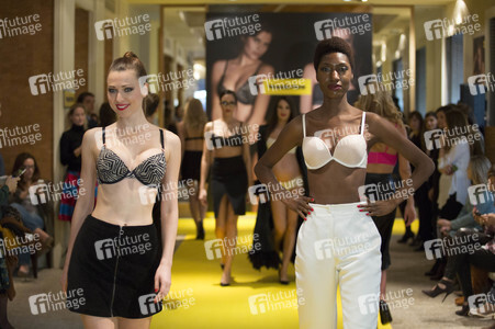 Wonderbra Fashion Show in Madrid