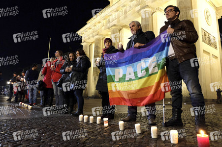 Lichterkette für Frieden und Toleranz in Berlin