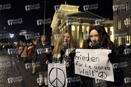 Lichterkette für Frieden und Toleranz in Berlin