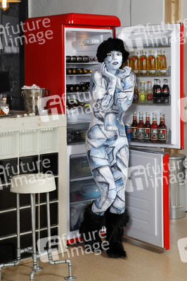 DOOR ART: Kühlschranktür / Icebox Door Bodypainting