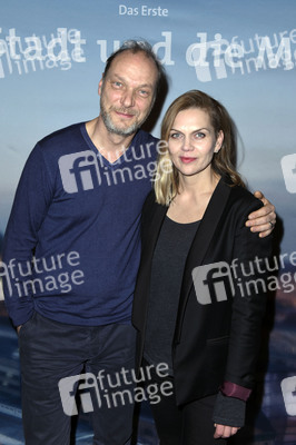 Premiere 'Die Stadt und die Macht' in Berlin