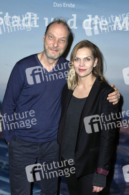 Premiere 'Die Stadt und die Macht' in Berlin