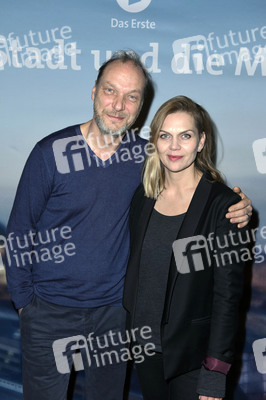 Premiere 'Die Stadt und die Macht' in Berlin