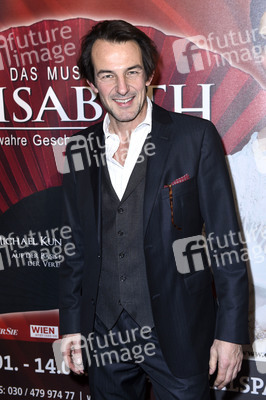 Premiere 'Elisabeth - Das Musical' in Berlin