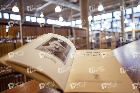 Adolf Hitler Buch 'Mein Kampf'