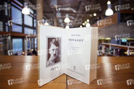 Adolf Hitler Buch 'Mein Kampf'