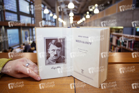 Adolf Hitler Buch 'Mein Kampf'
