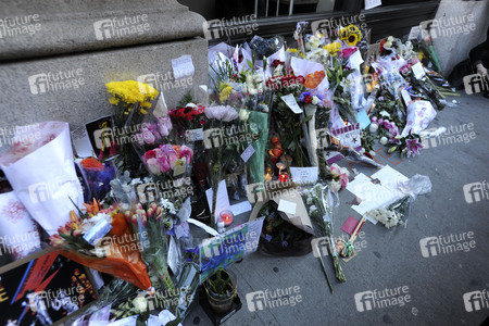 Trauerbekundung vor dem Apartment von David Bowie in New York