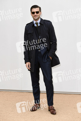 Burberry Menswear A/W 16 Fashion Show in London