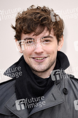 Burberry Menswear A/W 16 Fashion Show in London