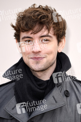 Burberry Menswear A/W 16 Fashion Show in London