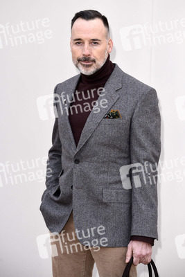 Burberry Menswear A/W 16 Fashion Show in London