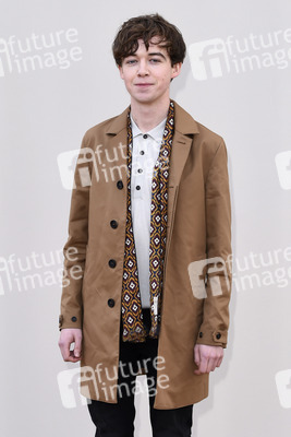 Burberry Menswear A/W 16 Fashion Show in London