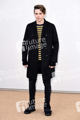 Burberry Menswear A/W 16 Fashion Show in London