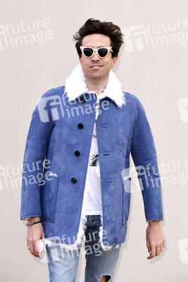 Burberry Menswear A/W 16 Fashion Show in London