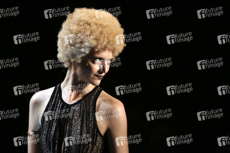 Maybelline New York Make-Up Runway Fashion Show auf der Mercedes-Benz Week Autumn/Winter 2016 in Berlin