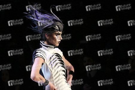 Maybelline New York Make-Up Runway Fashion Show auf der Mercedes-Benz Week Autumn/Winter 2016 in Berlin