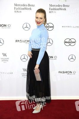 Marc Cain Fashion Show auf der Mercedes-Benz Fashion Week Autumn/Winter 2016 in Berlin