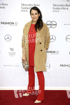 Marc Cain Fashion Show auf der Mercedes-Benz Fashion Week Autumn/Winter 2016 in Berlin