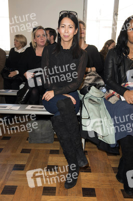 Nobi Talai Fashion Show auf der Mercedes-Benz Fashion Week Autumn/Winter 2016 in Berlin