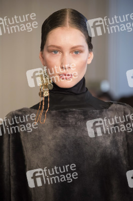 Nobi Talai Fashion Show auf der Mercedes-Benz Fashion Week Autumn/Winter 2016 in Berlin