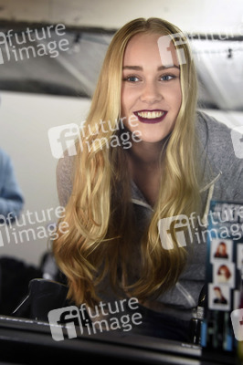Marcel Ostertag Fashion Show auf der Mercedes-Benz Fashion Week Autumn/Winter 2016 in Berlin