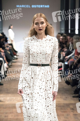 Marcel Ostertag Fashion Show auf der Mercedes-Benz Fashion Week Autumn/Winter 2016 in Berlin