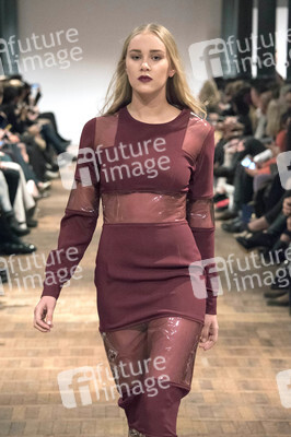 Marcel Ostertag Fashion Show auf der Mercedes-Benz Fashion Week Autumn/Winter 2016 in Berlin